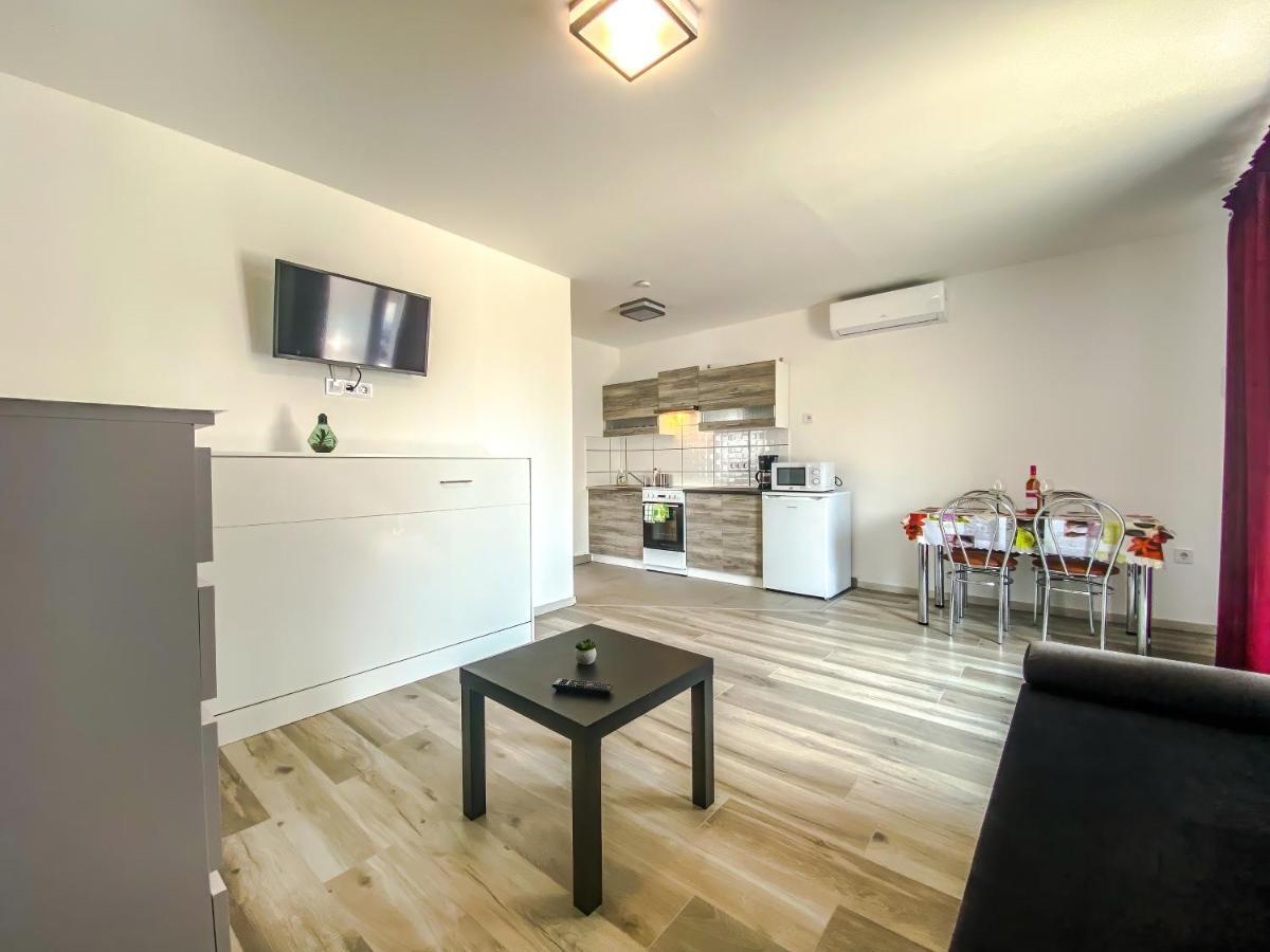 Feda Apartmanhaz Balatonboglár Exterior foto